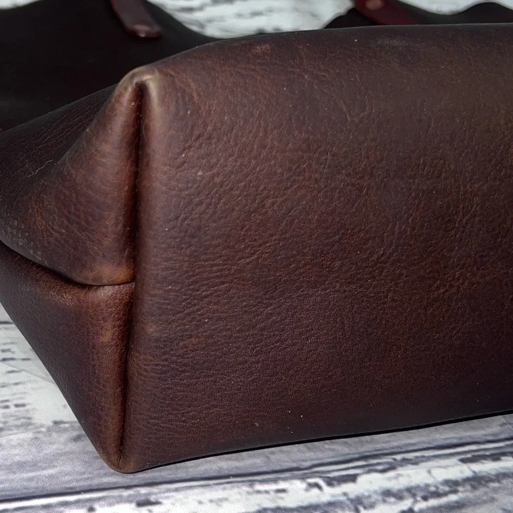 Holy Cow Leather Goods - Full Grain Medium Leather ‘Jenny’ Tote - Brown - Picture 8 of 15